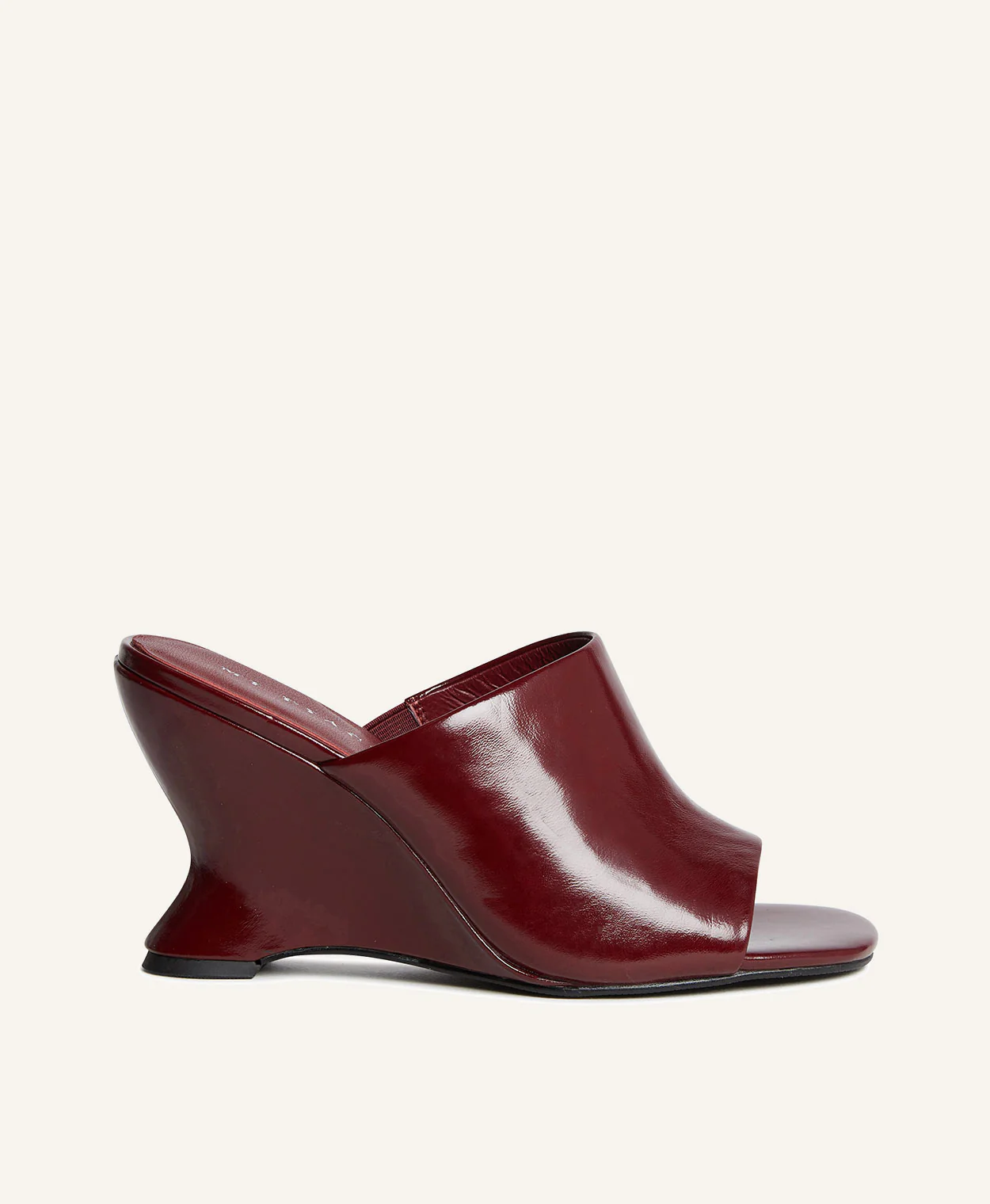 Macadamia Wedge