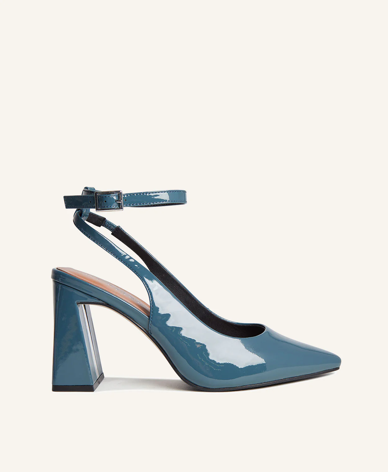 Macie Heel