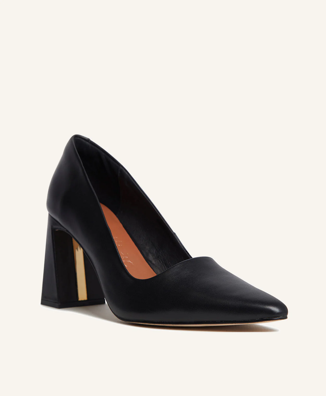 Margot Heel - Image 2