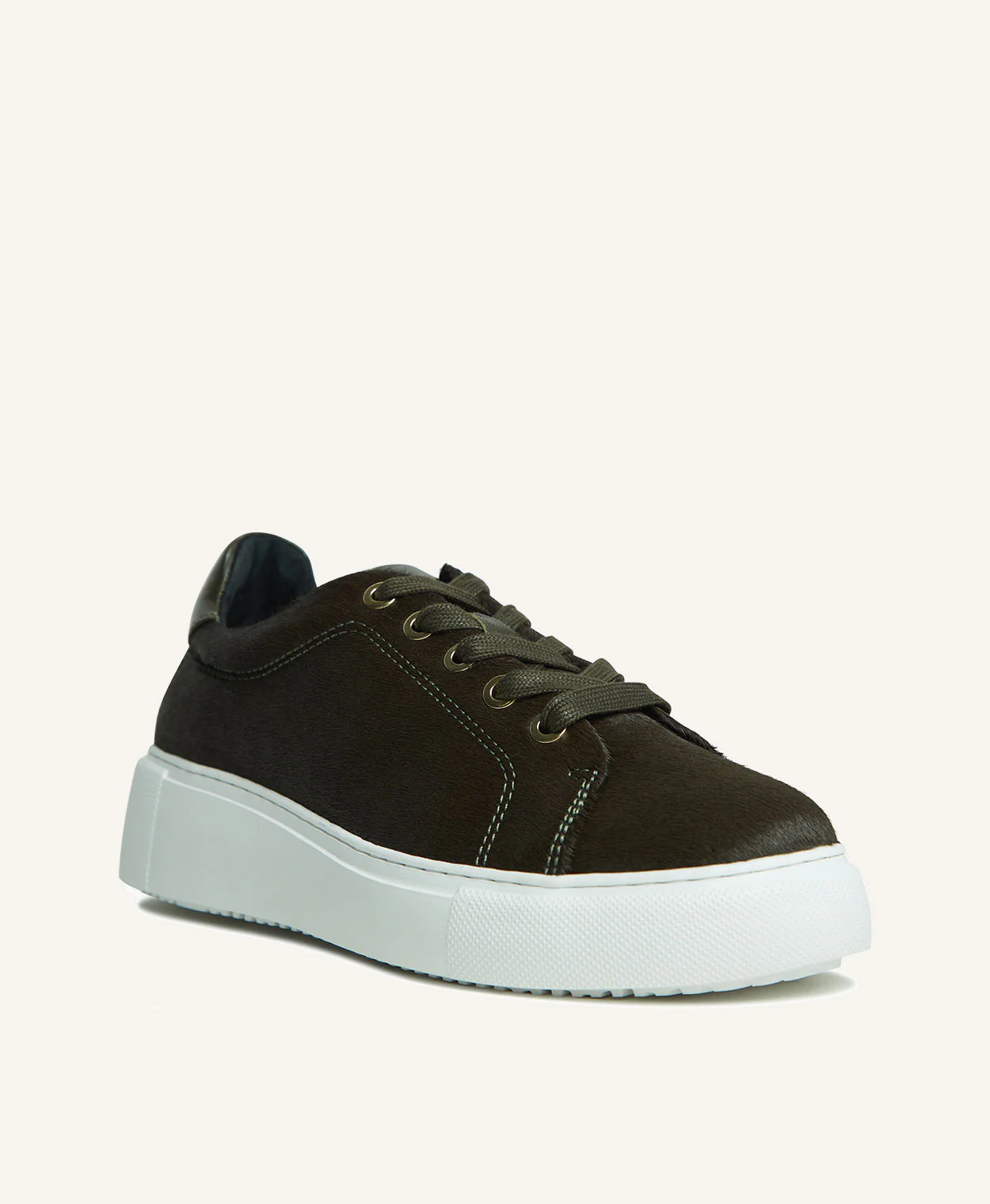 Yana Texture Sneaker - Image 2